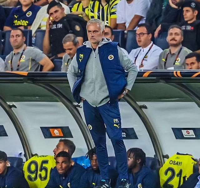  中方呼吁哈马斯放弃暴力 